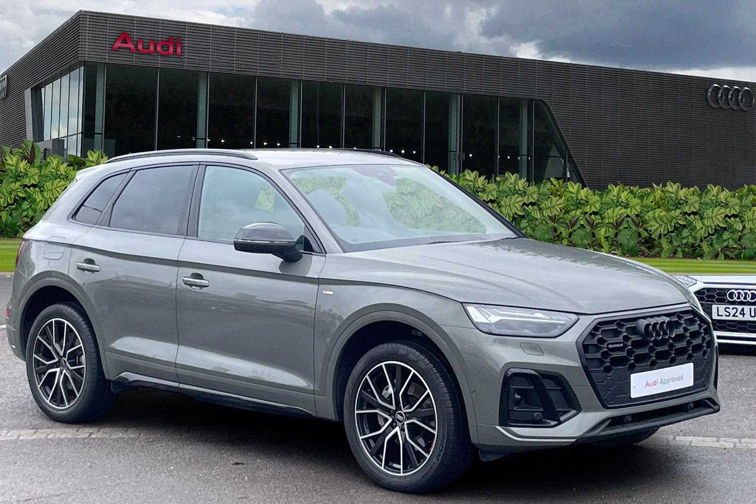 Main listing image - Audi Q5