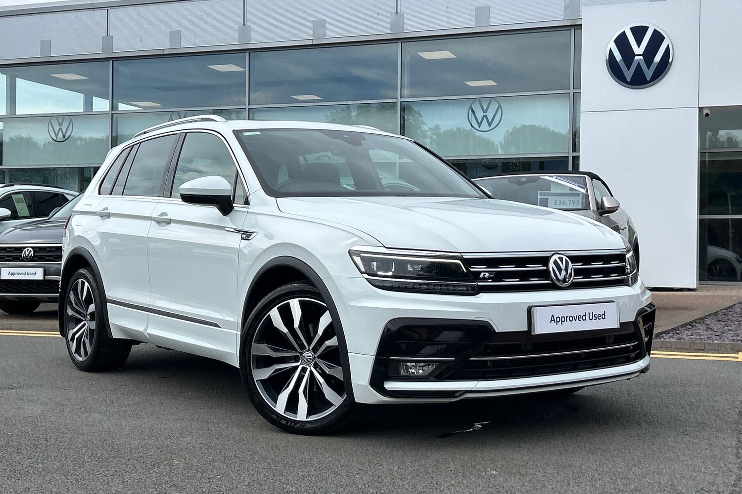 Main listing image - Volkswagen Tiguan