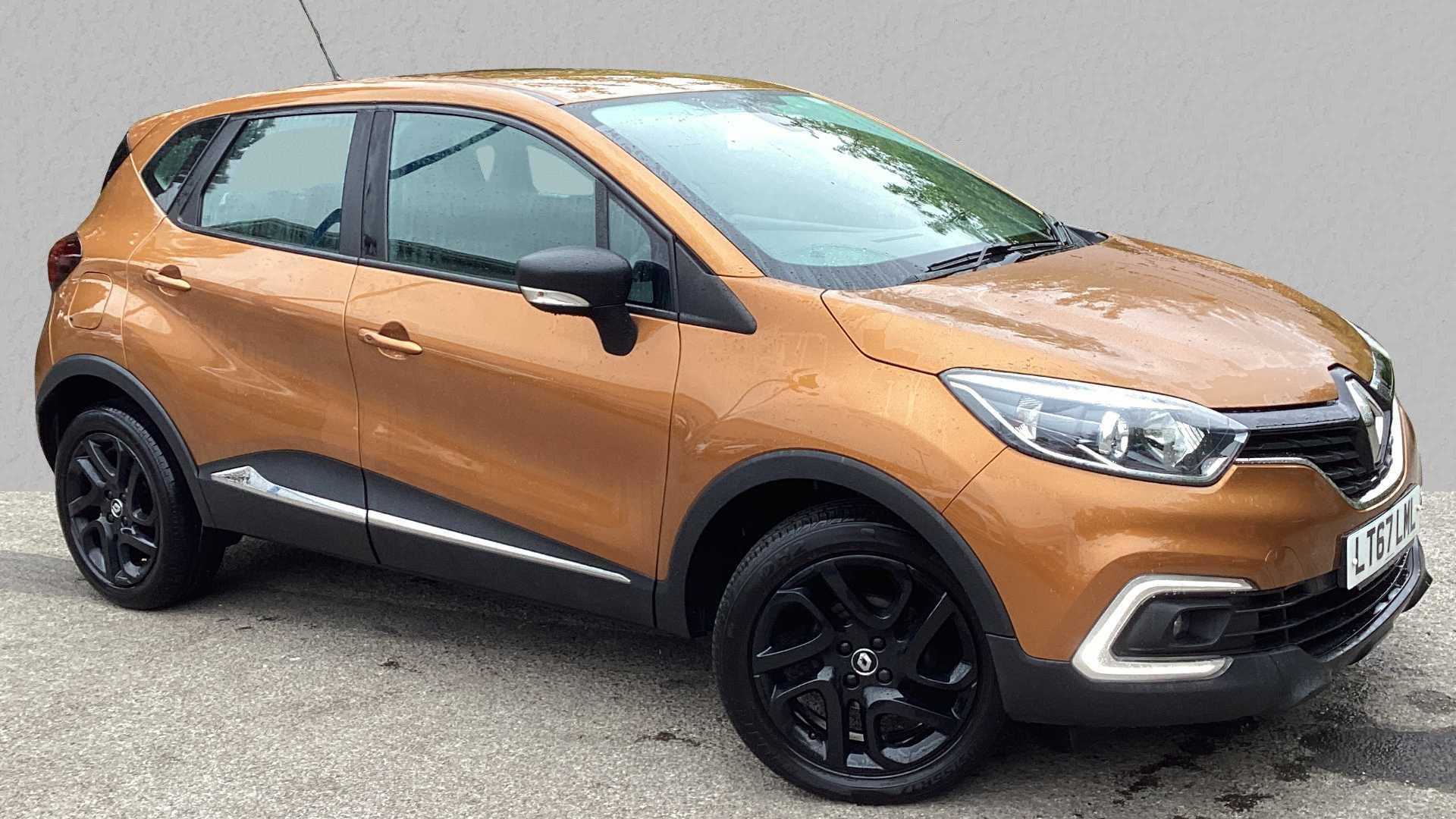 Main listing image - Renault Captur