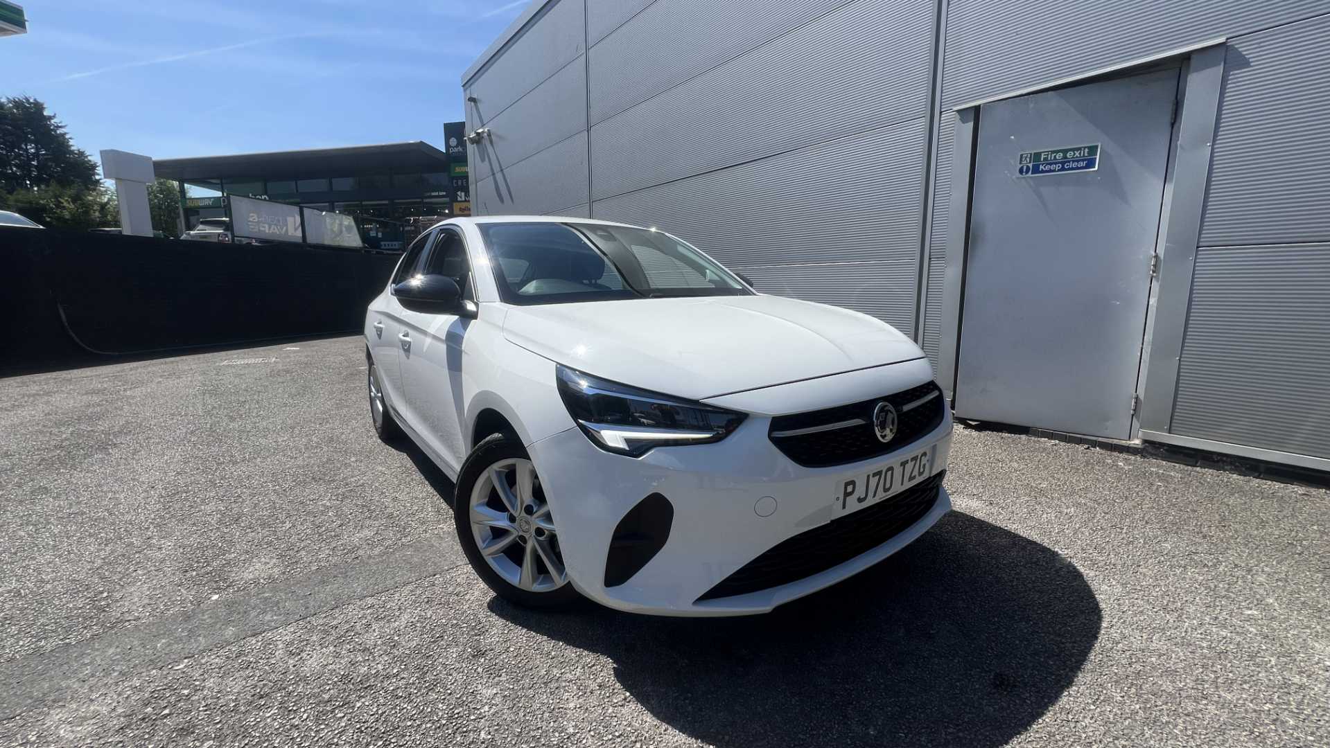 Main listing image - Vauxhall Corsa