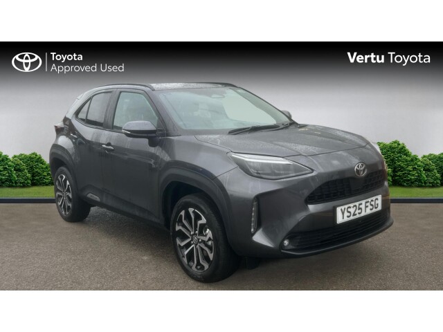 Main listing image - Toyota Yaris Cross