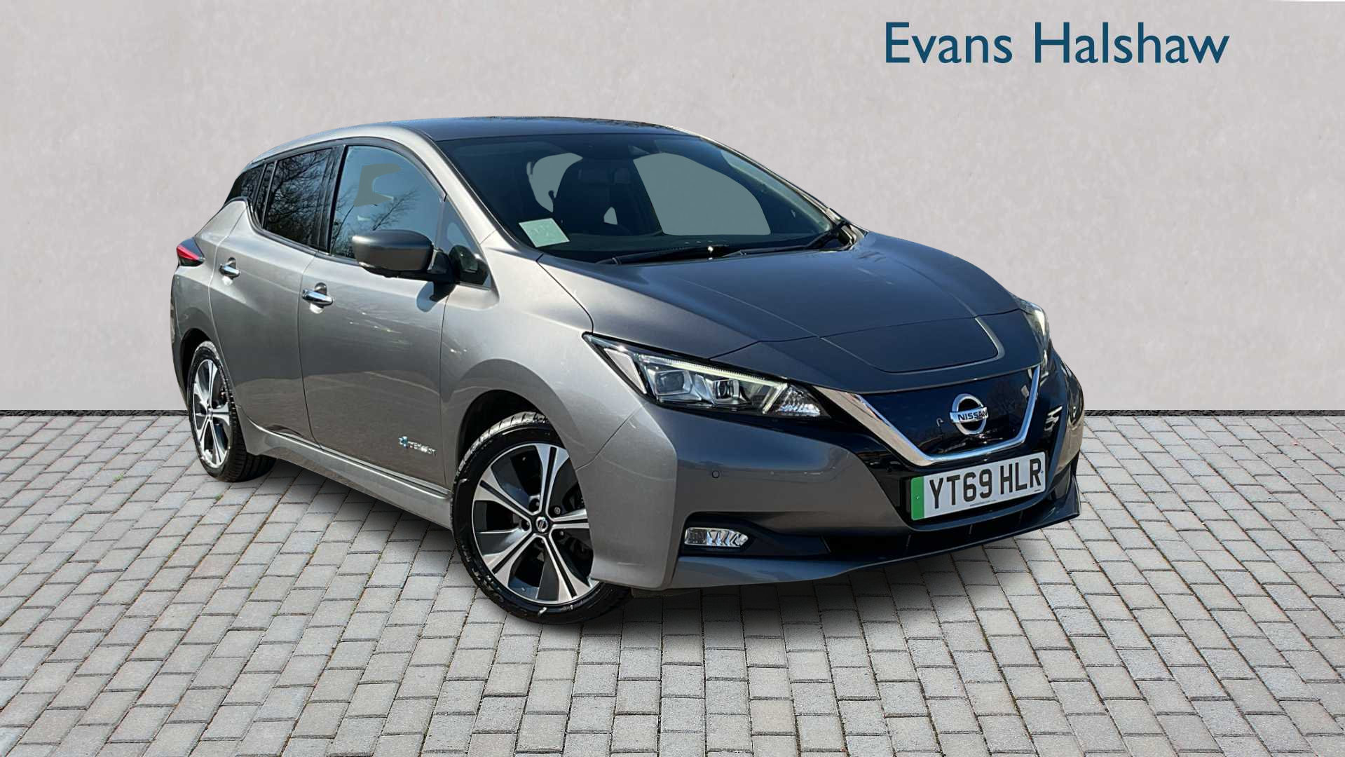 Main listing image - Nissan Leaf