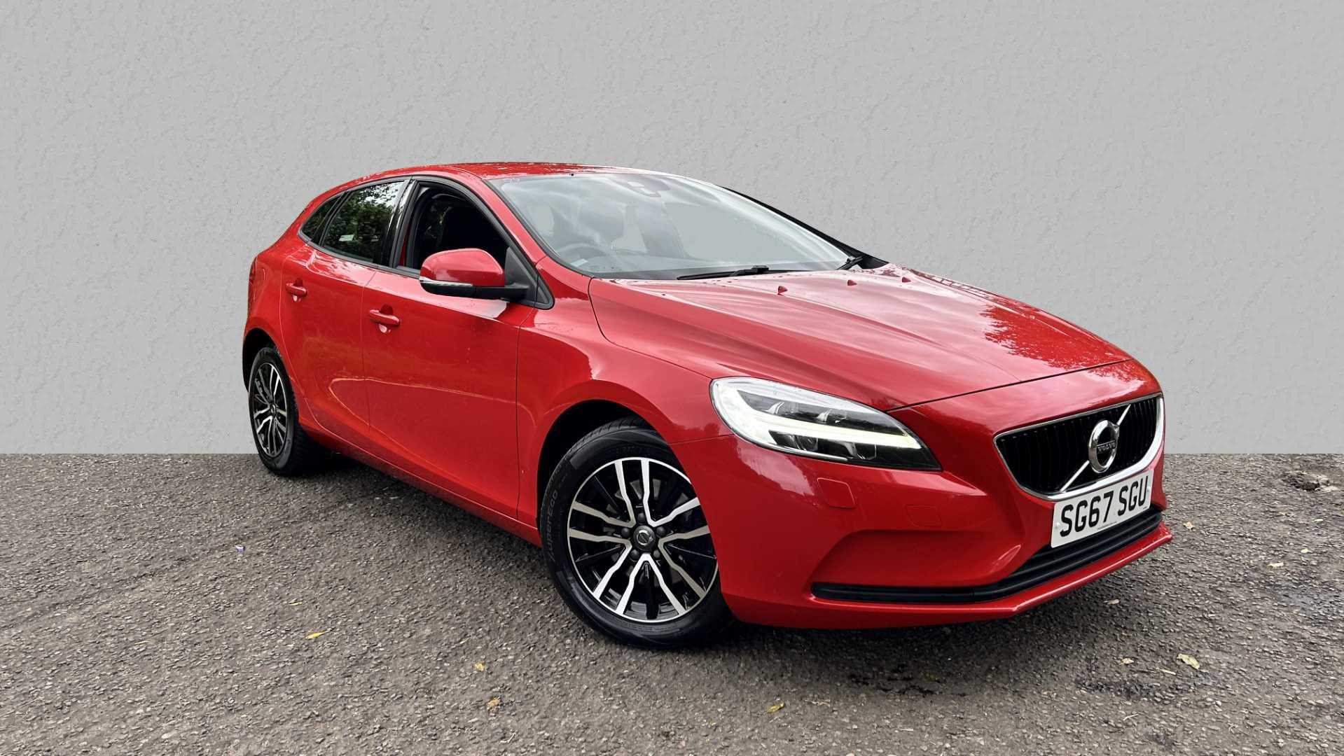 Main listing image - Volvo V40