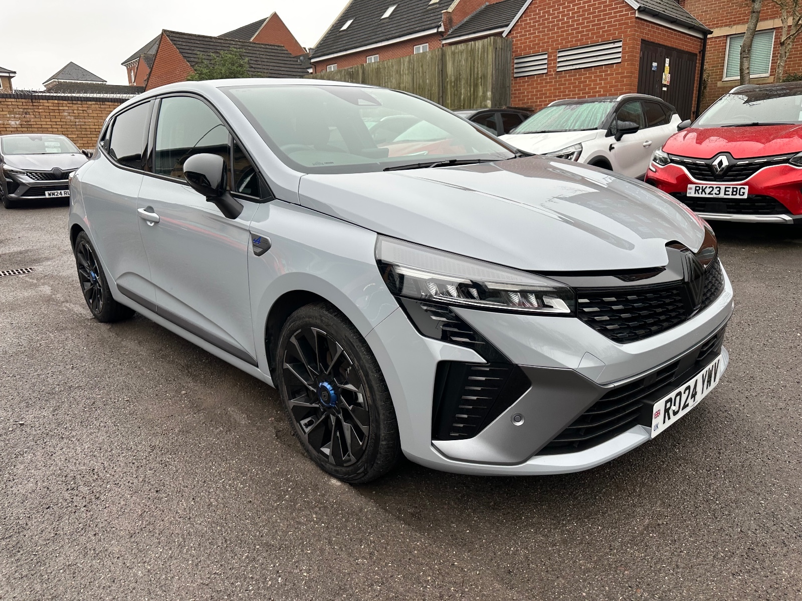 Main listing image - Renault Clio