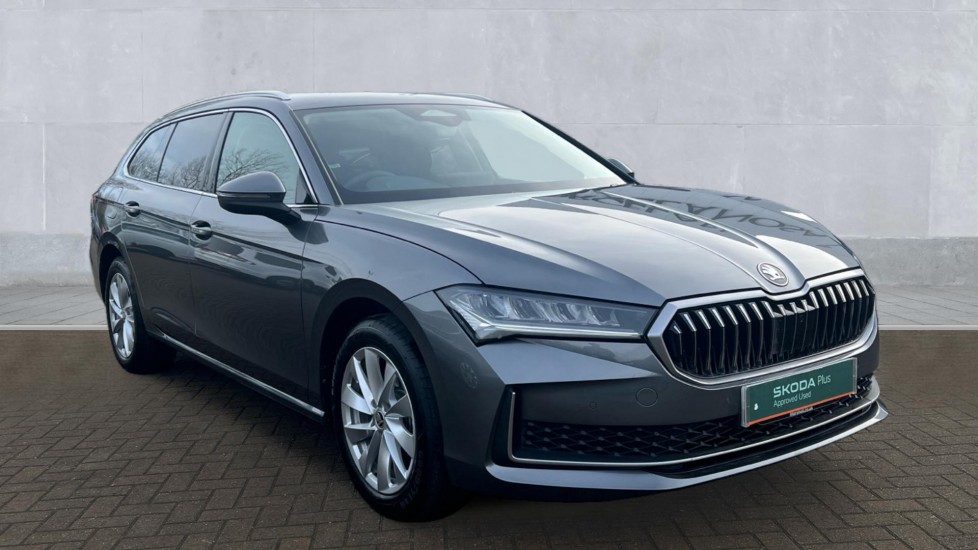 Main listing image - Skoda Superb