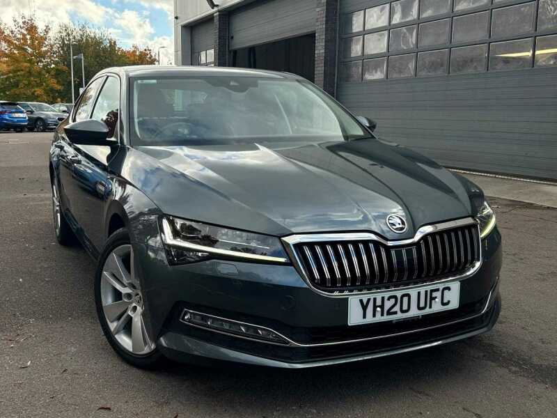 Main listing image - Skoda Superb