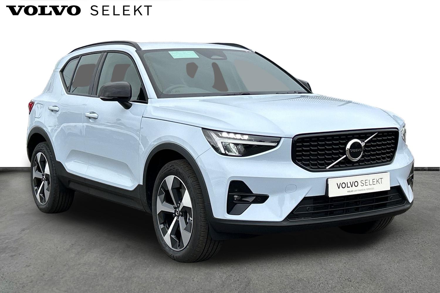 Main listing image - Volvo XC40