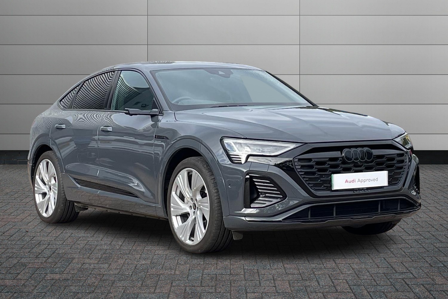 Main listing image - Audi Q8 e-tron