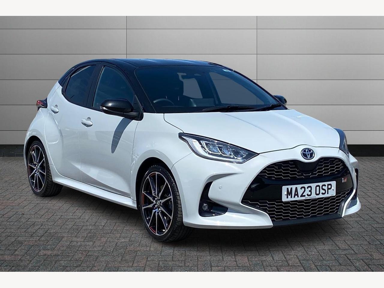 Main listing image - Toyota Yaris