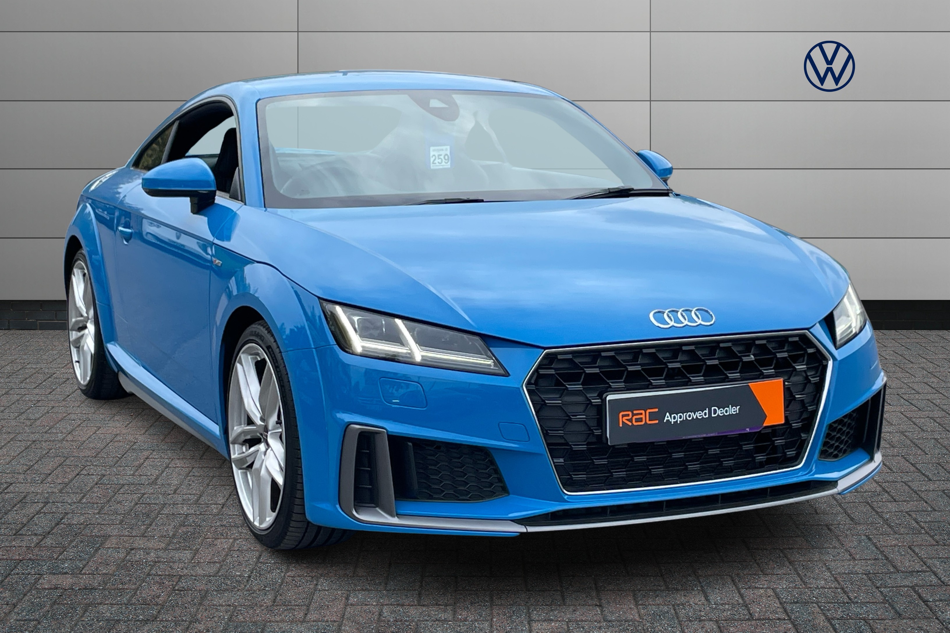 Main listing image - Audi TT