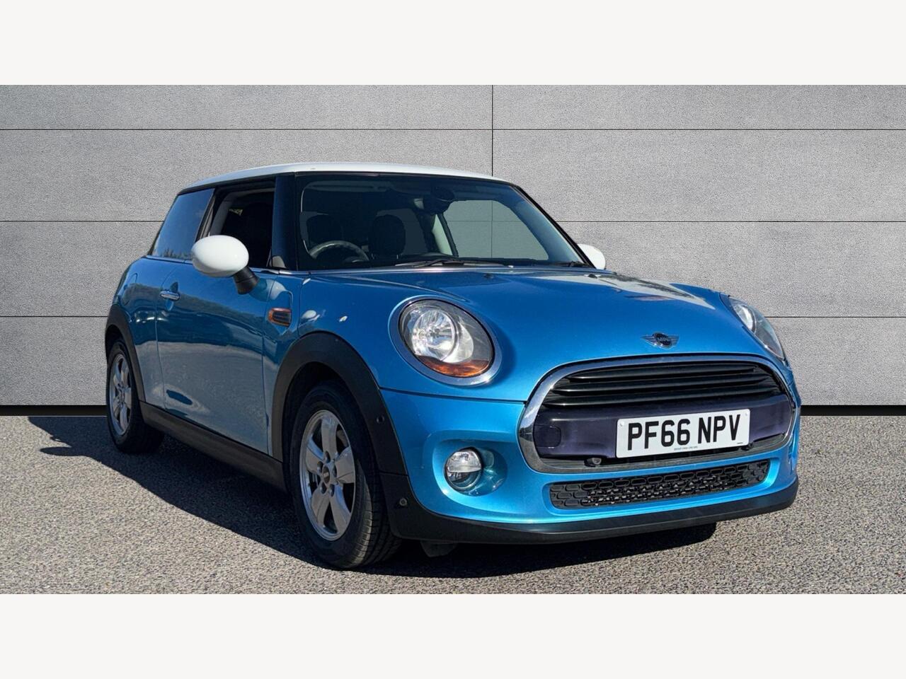 Main listing image - MINI Hatchback
