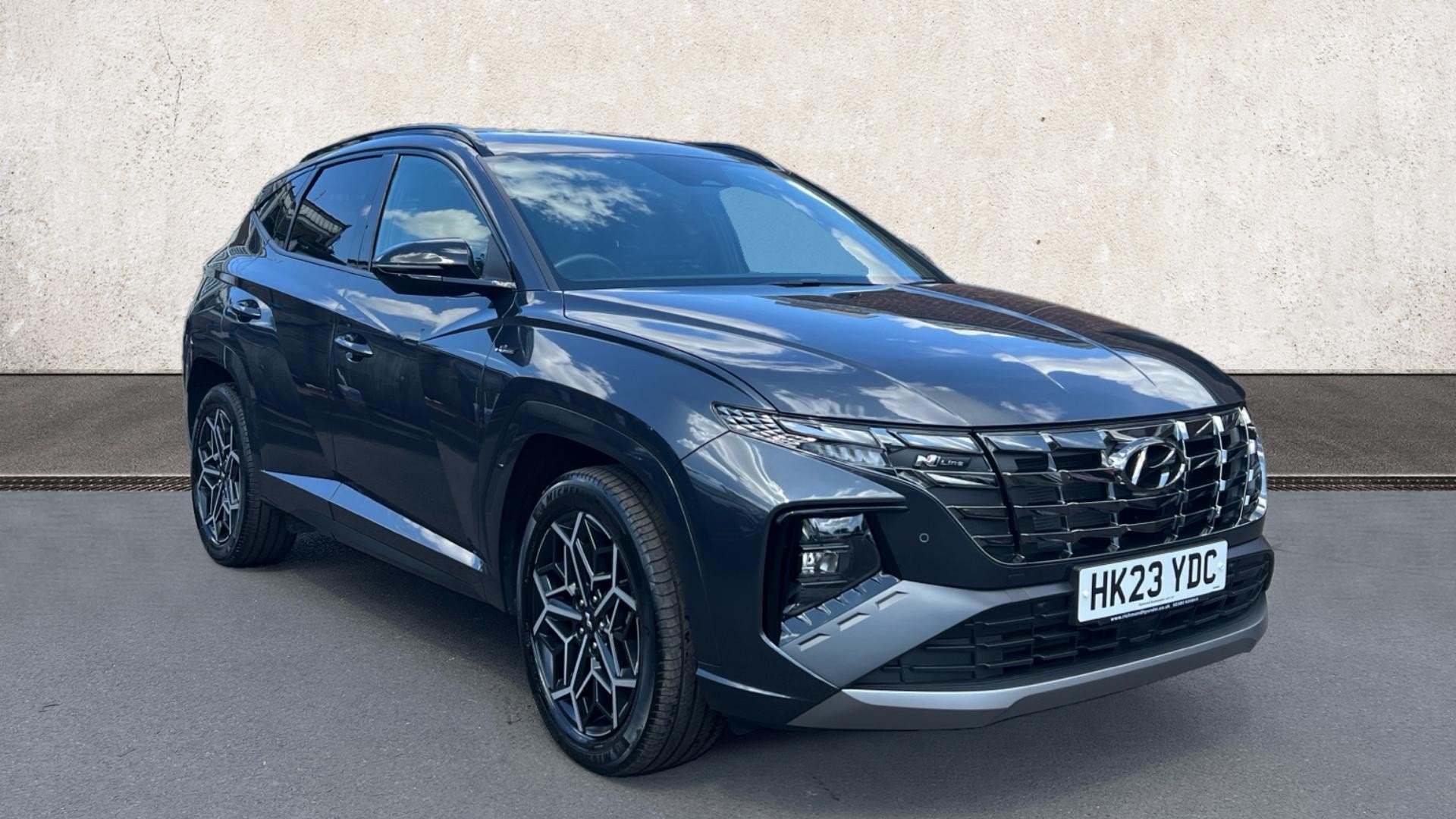 Main listing image - Hyundai Tucson