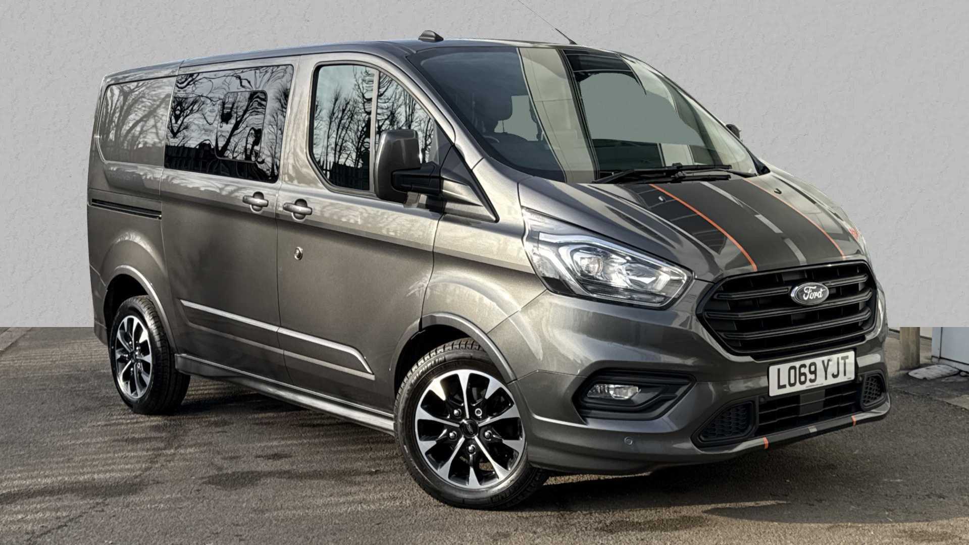 Main listing image - Ford Transit Custom