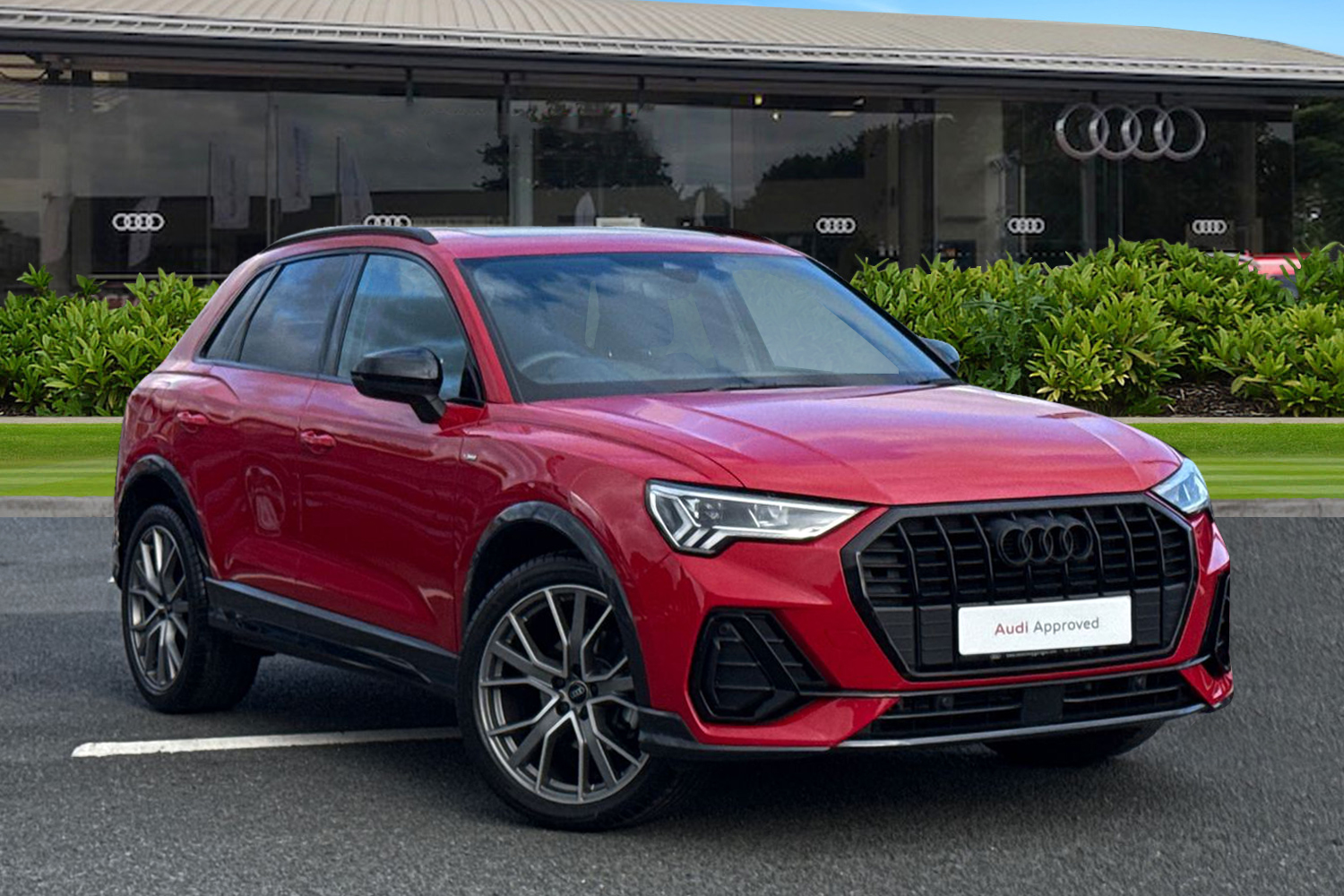 Main listing image - Audi Q3
