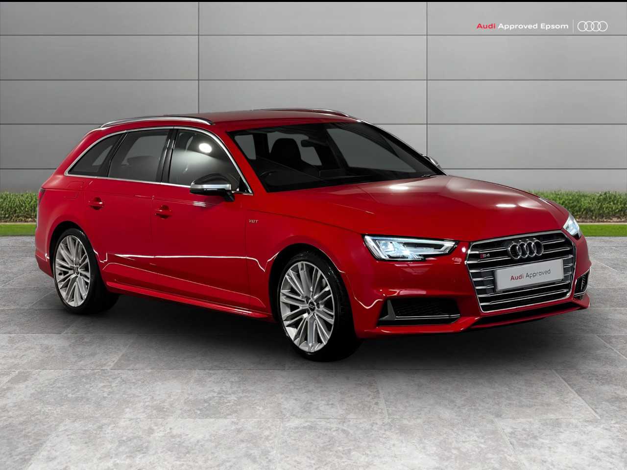 Main listing image - Audi S4