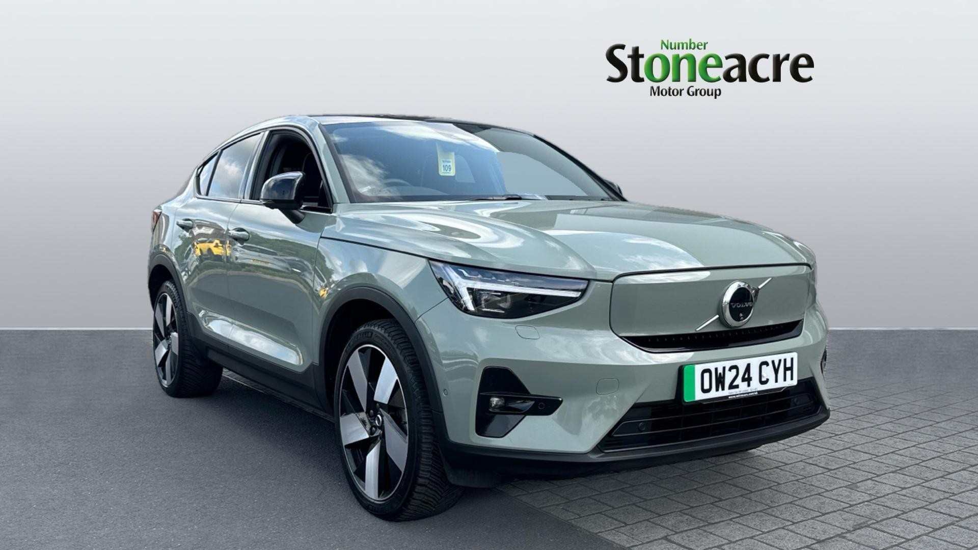 Main listing image - Volvo C40