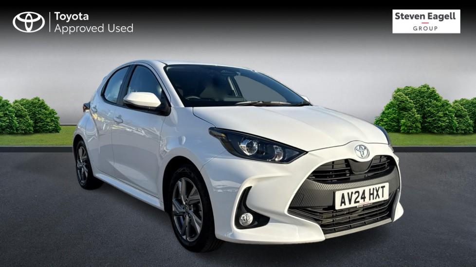 Main listing image - Toyota Yaris