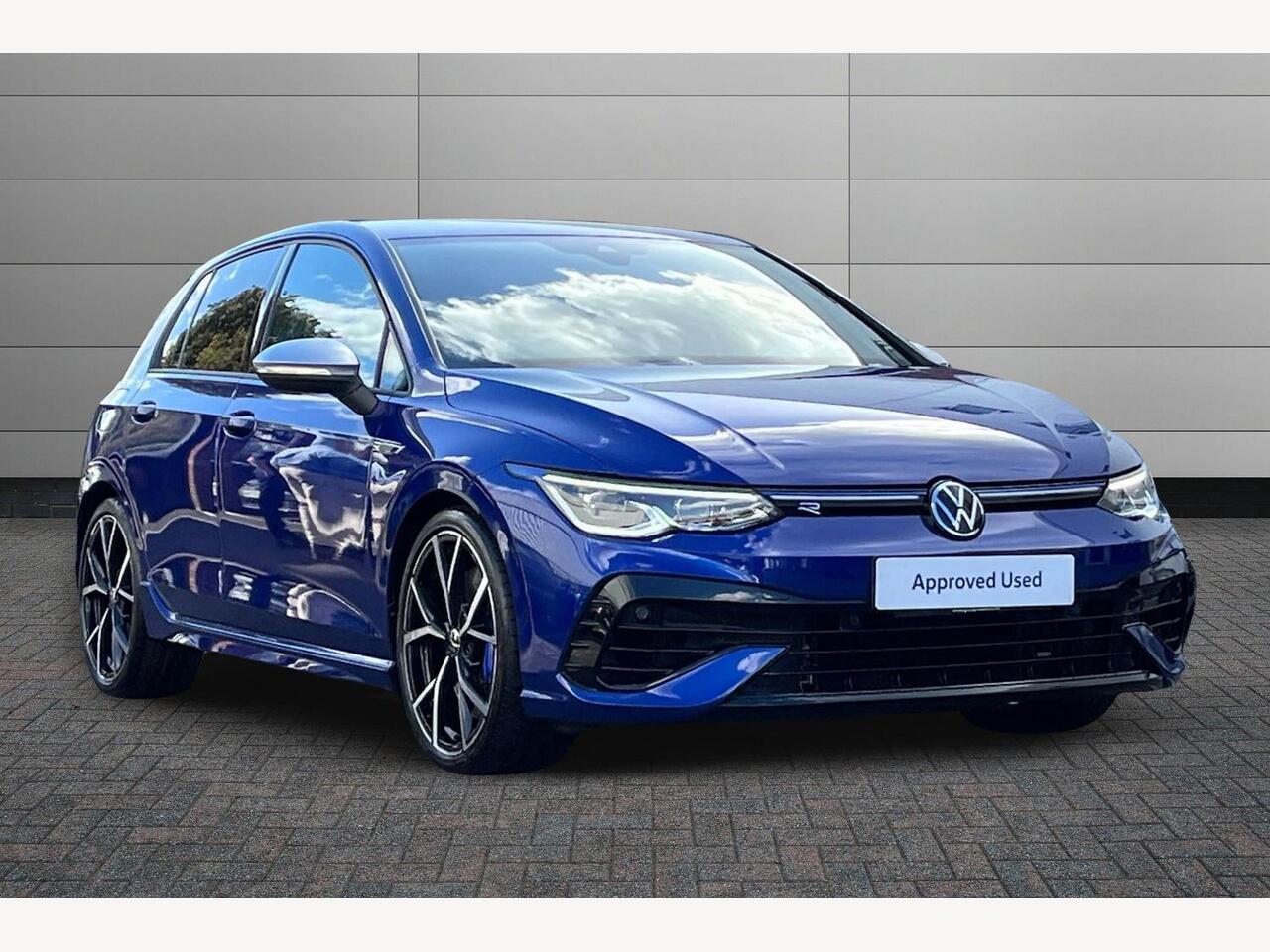 Main listing image - Volkswagen Golf