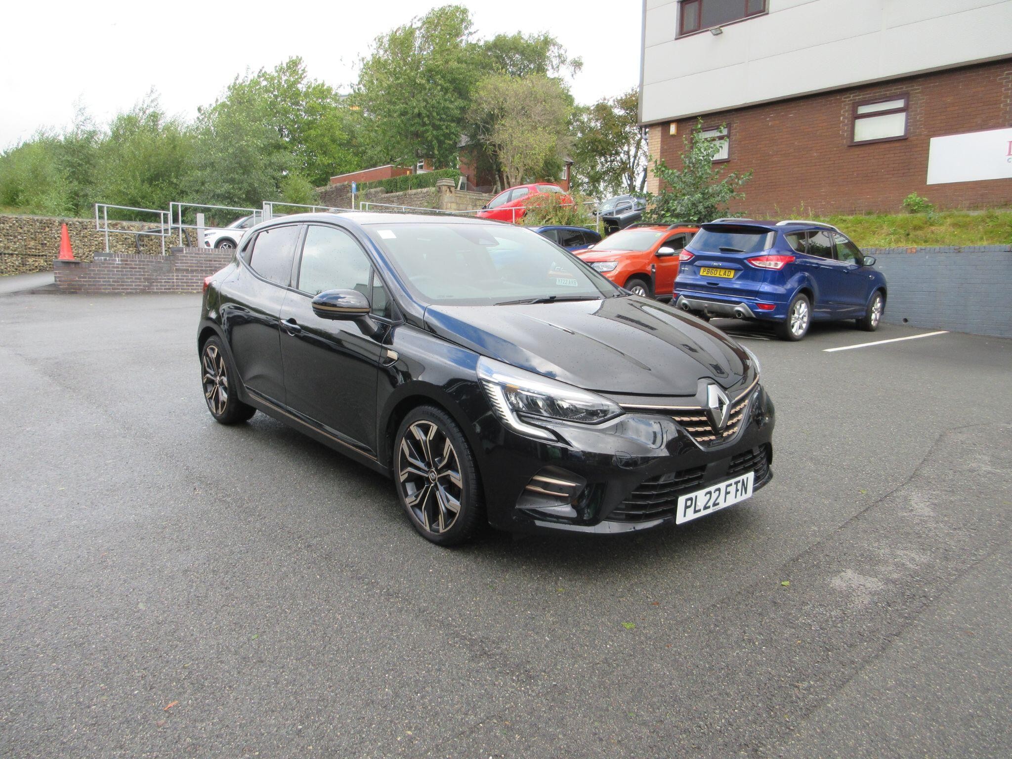 Main listing image - Renault Clio