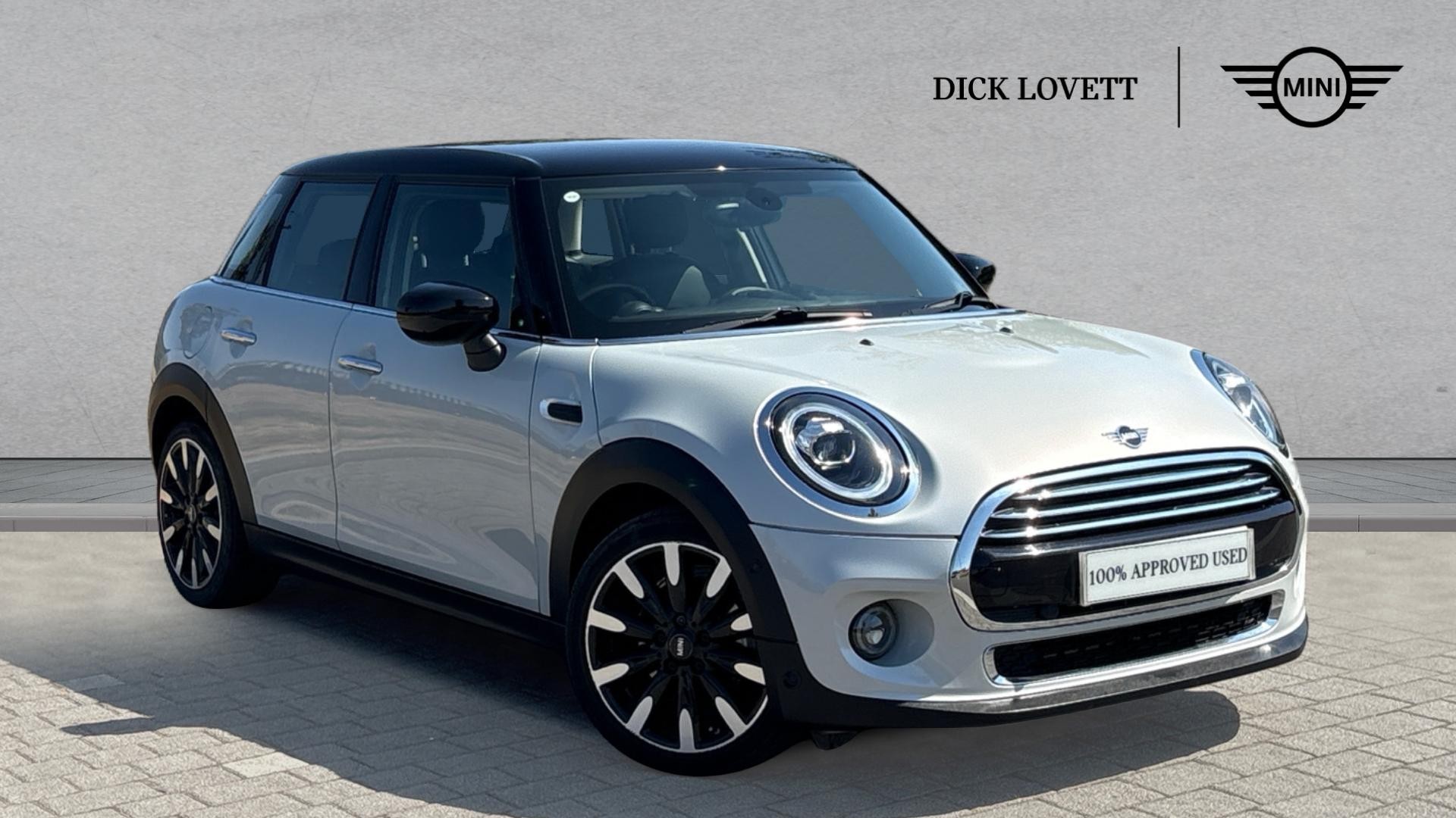 Main listing image - MINI Hatchback