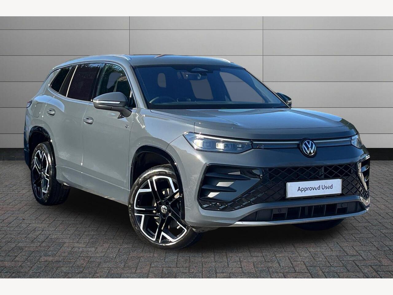 Main listing image - Volkswagen Tayron