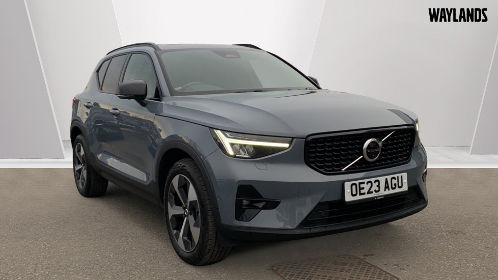 Main listing image - Volvo XC40