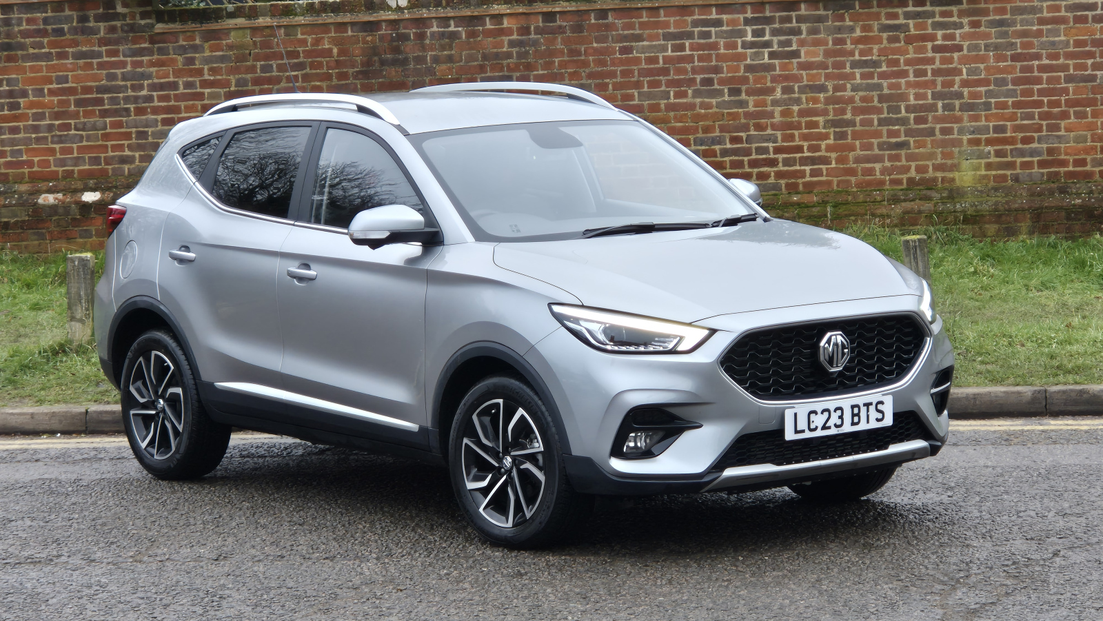 Main listing image - MG ZS