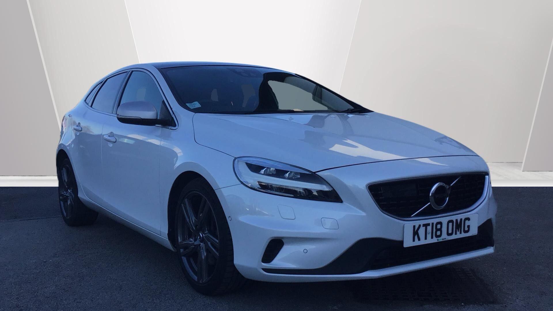 Main listing image - Volvo V40
