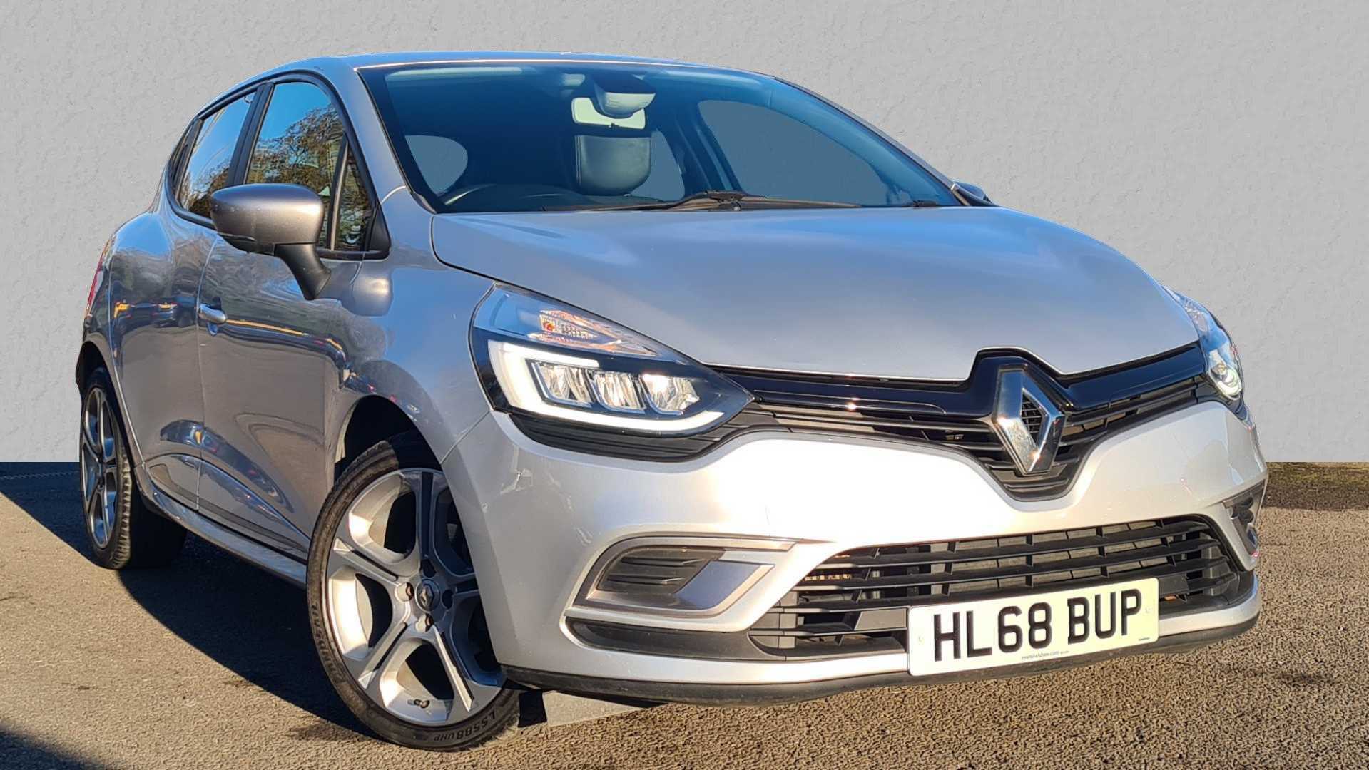 Main listing image - Renault Clio