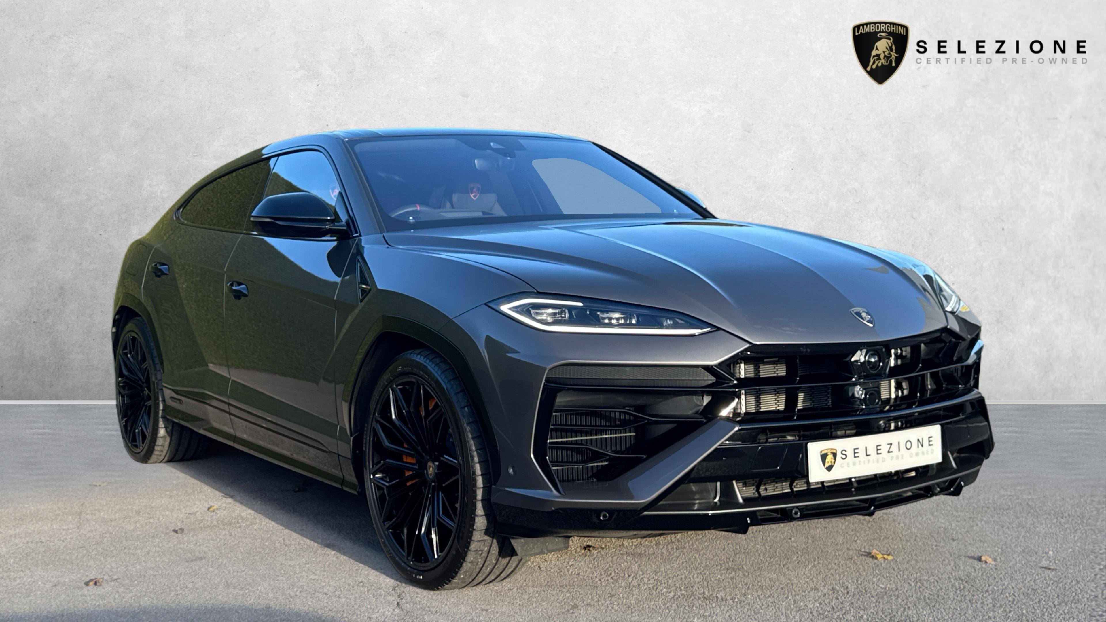 Main listing image - Lamborghini Urus