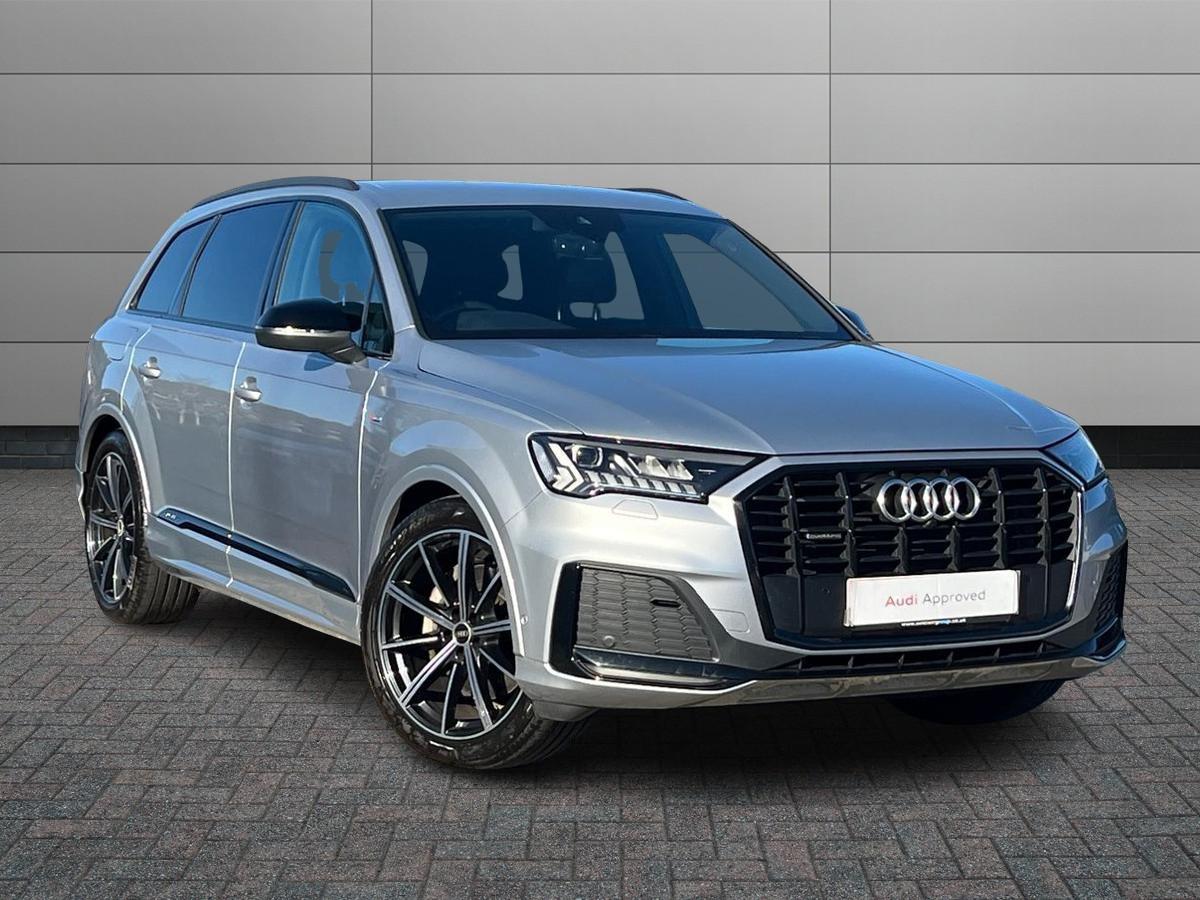 Main listing image - Audi Q7