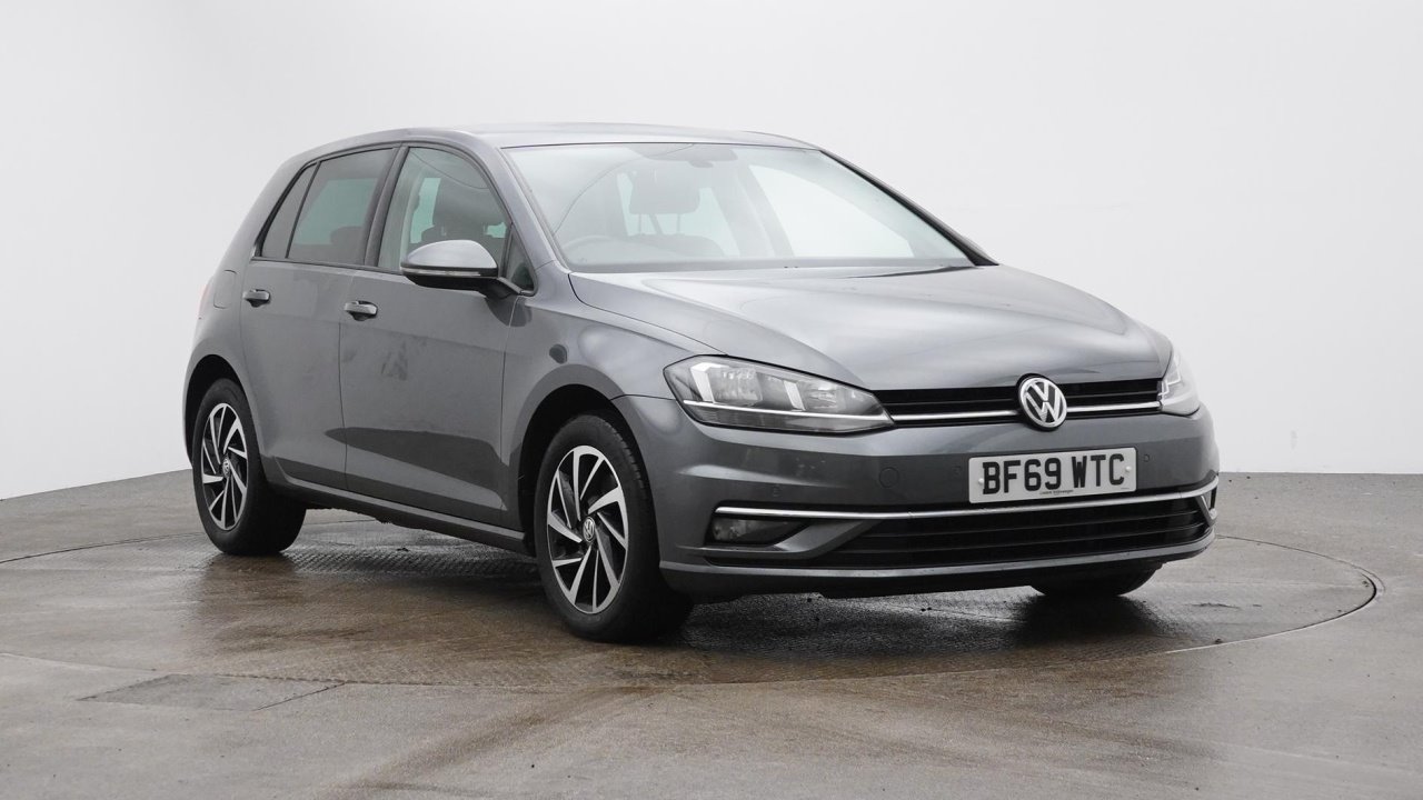 Main listing image - Volkswagen Golf