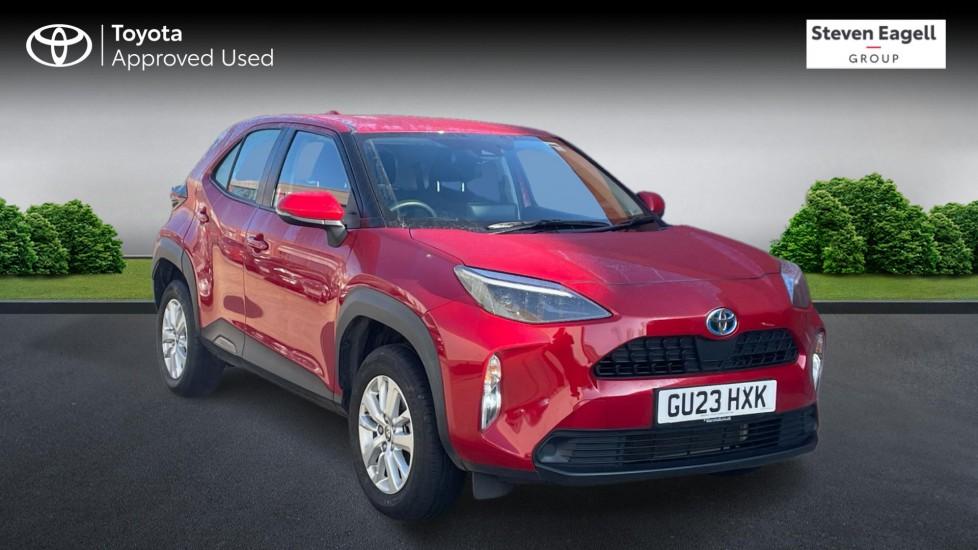 Main listing image - Toyota Yaris Cross