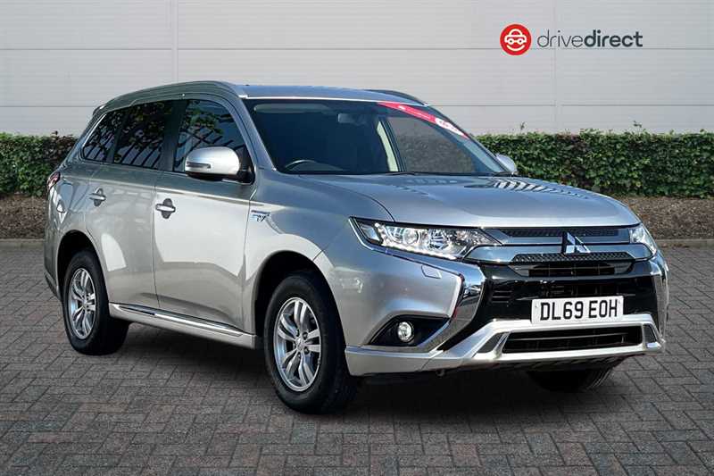 Main listing image - Mitsubishi Outlander Commercial