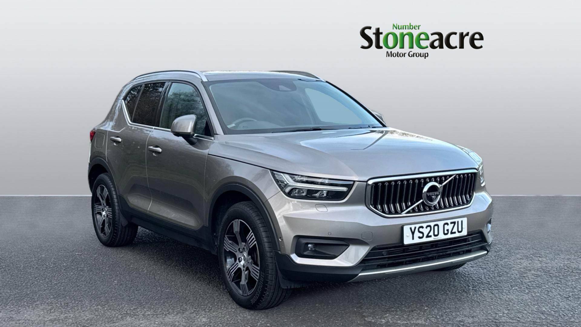 Main listing image - Volvo XC40