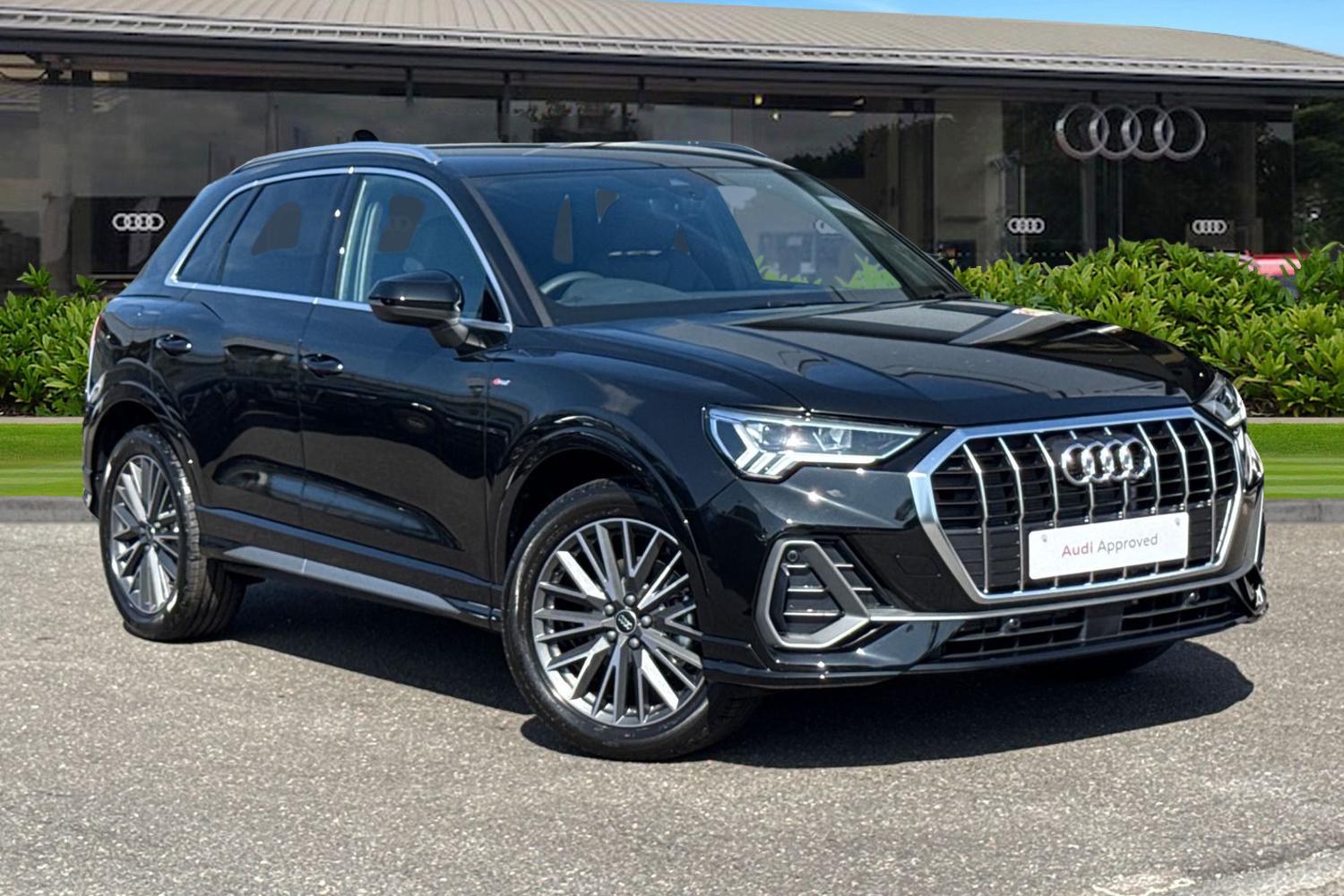 Main listing image - Audi Q3