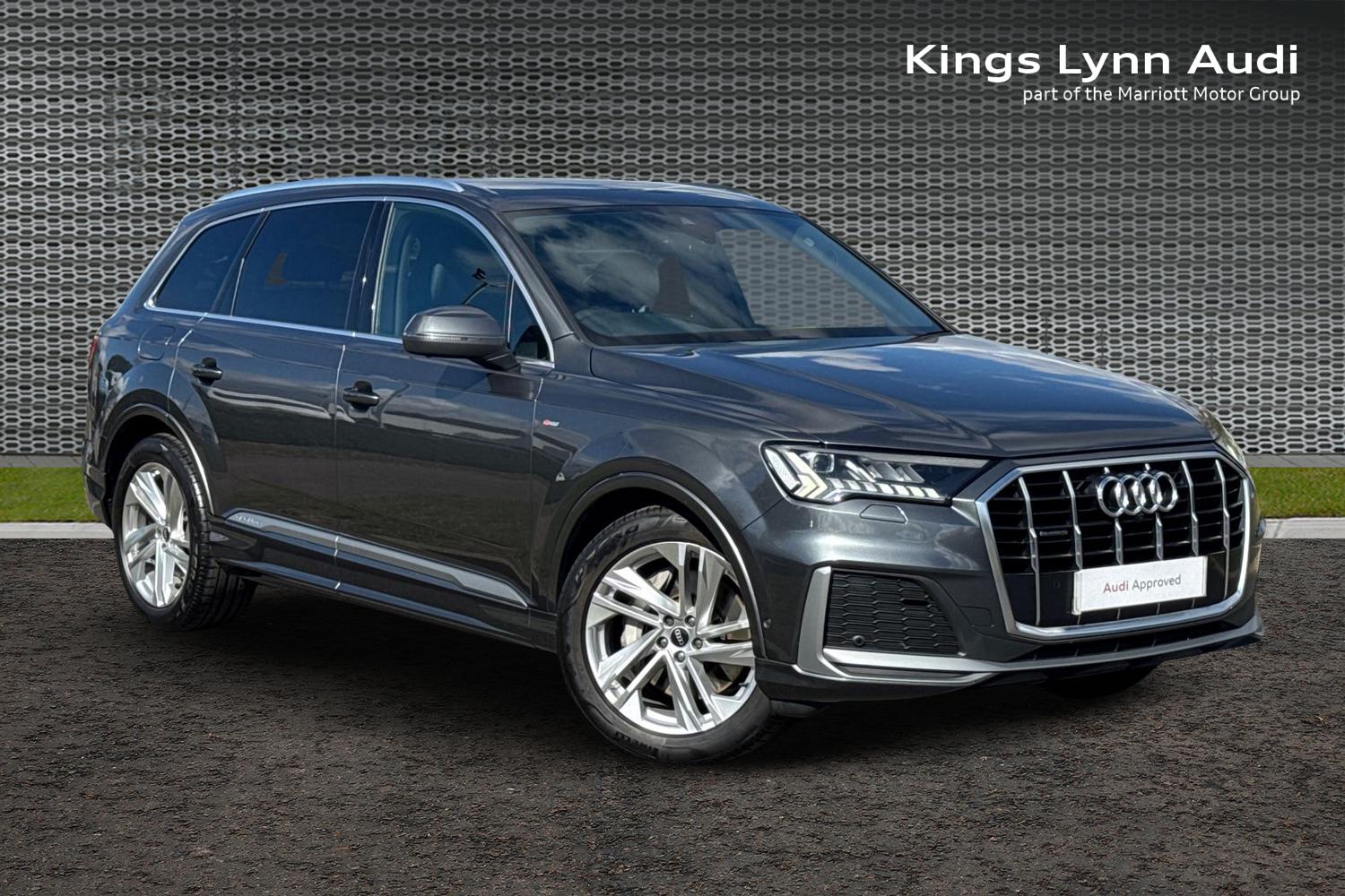 Main listing image - Audi Q7