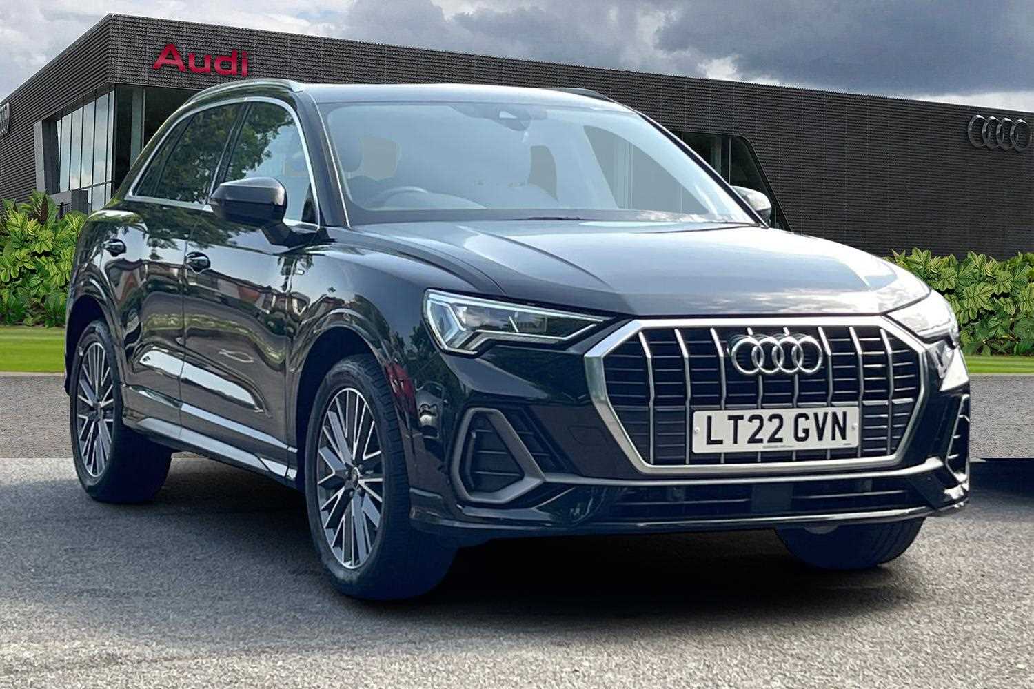 Main listing image - Audi Q3