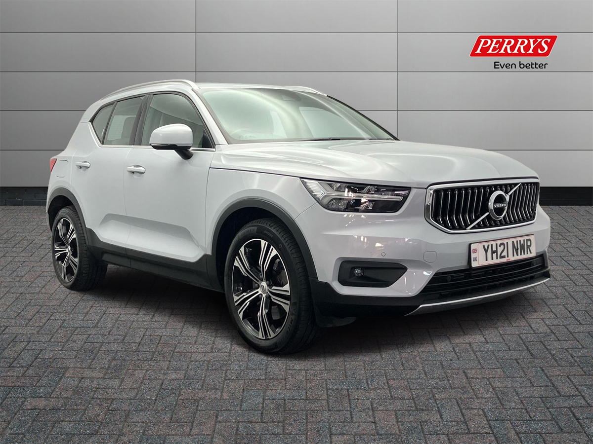 Main listing image - Volvo XC40 Recharge