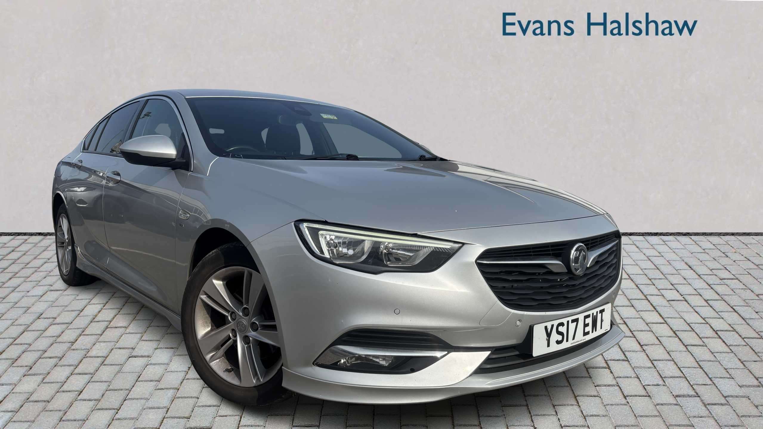 Main listing image - Vauxhall Insignia