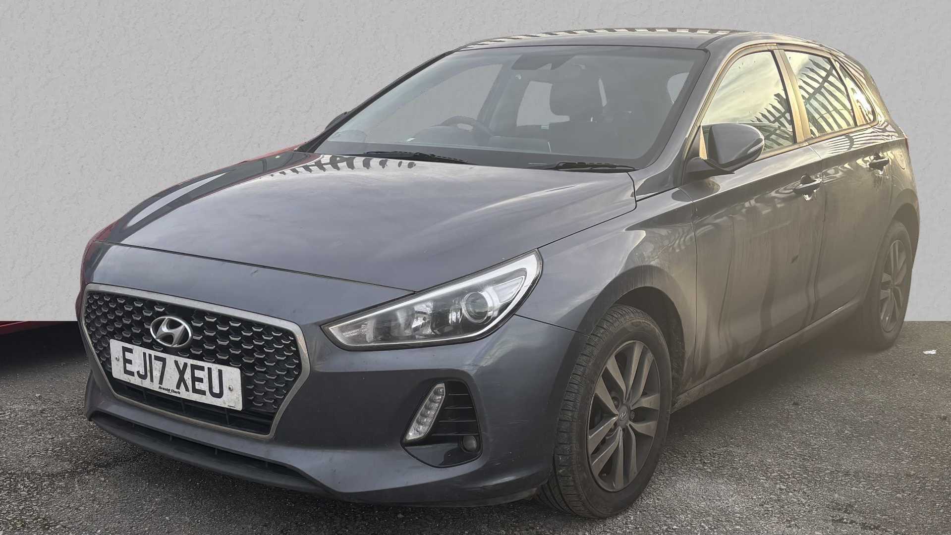 Main listing image - Hyundai i30