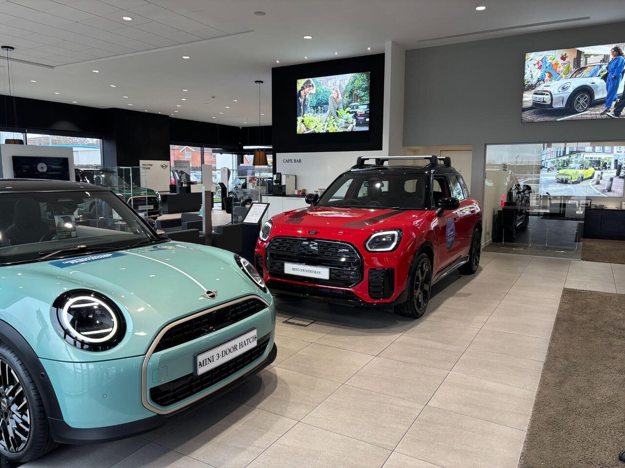 Main listing image - MINI Hatchback 5dr