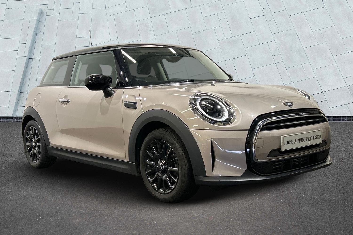 Main listing image - MINI Hatchback