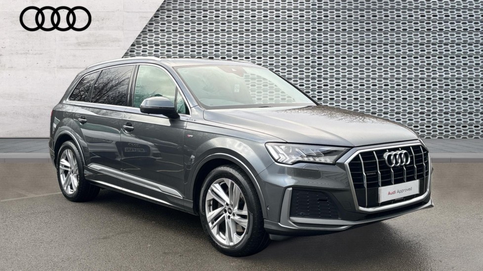 Main listing image - Audi Q7