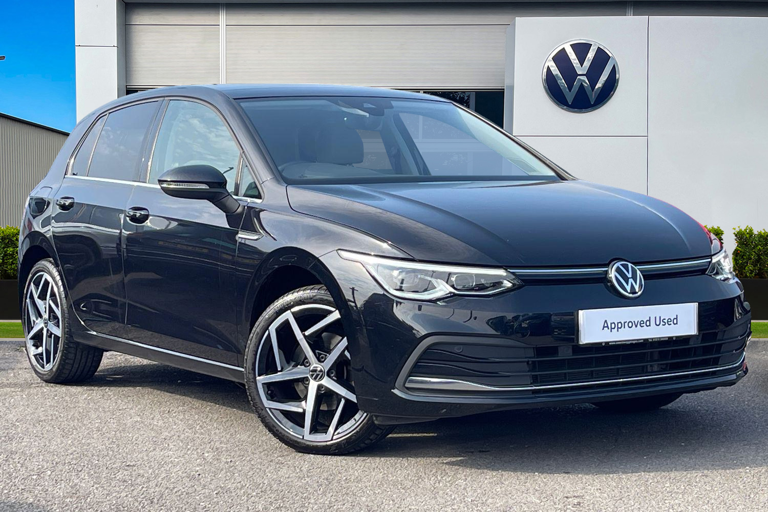 Main listing image - Volkswagen Golf