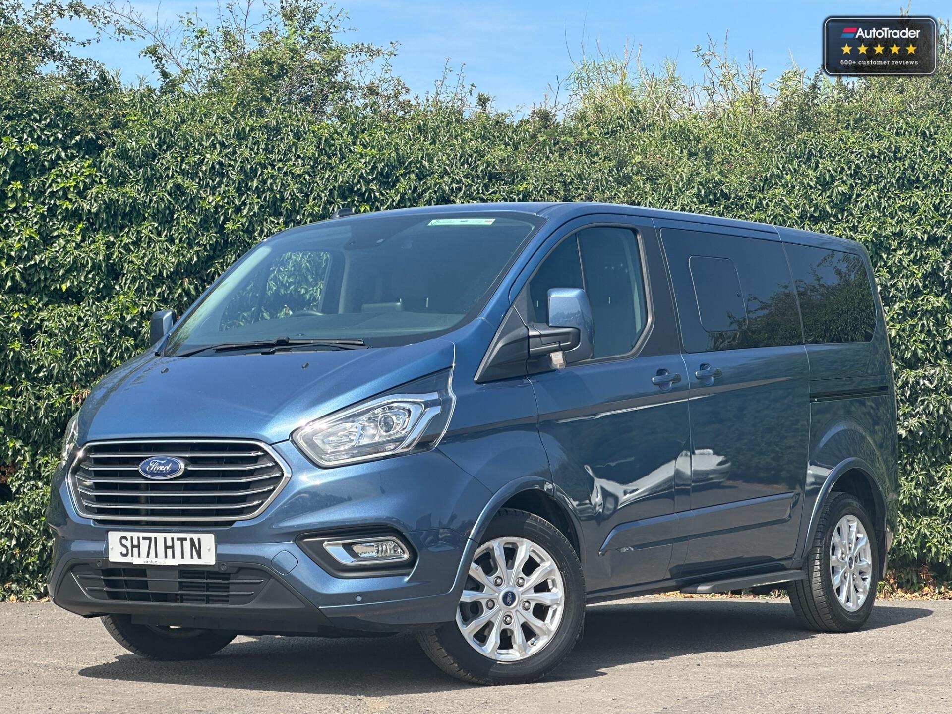 Main listing image - Ford Tourneo Custom