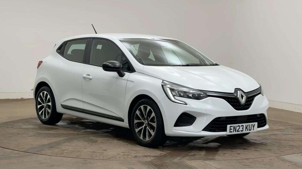 Main listing image - Renault Clio