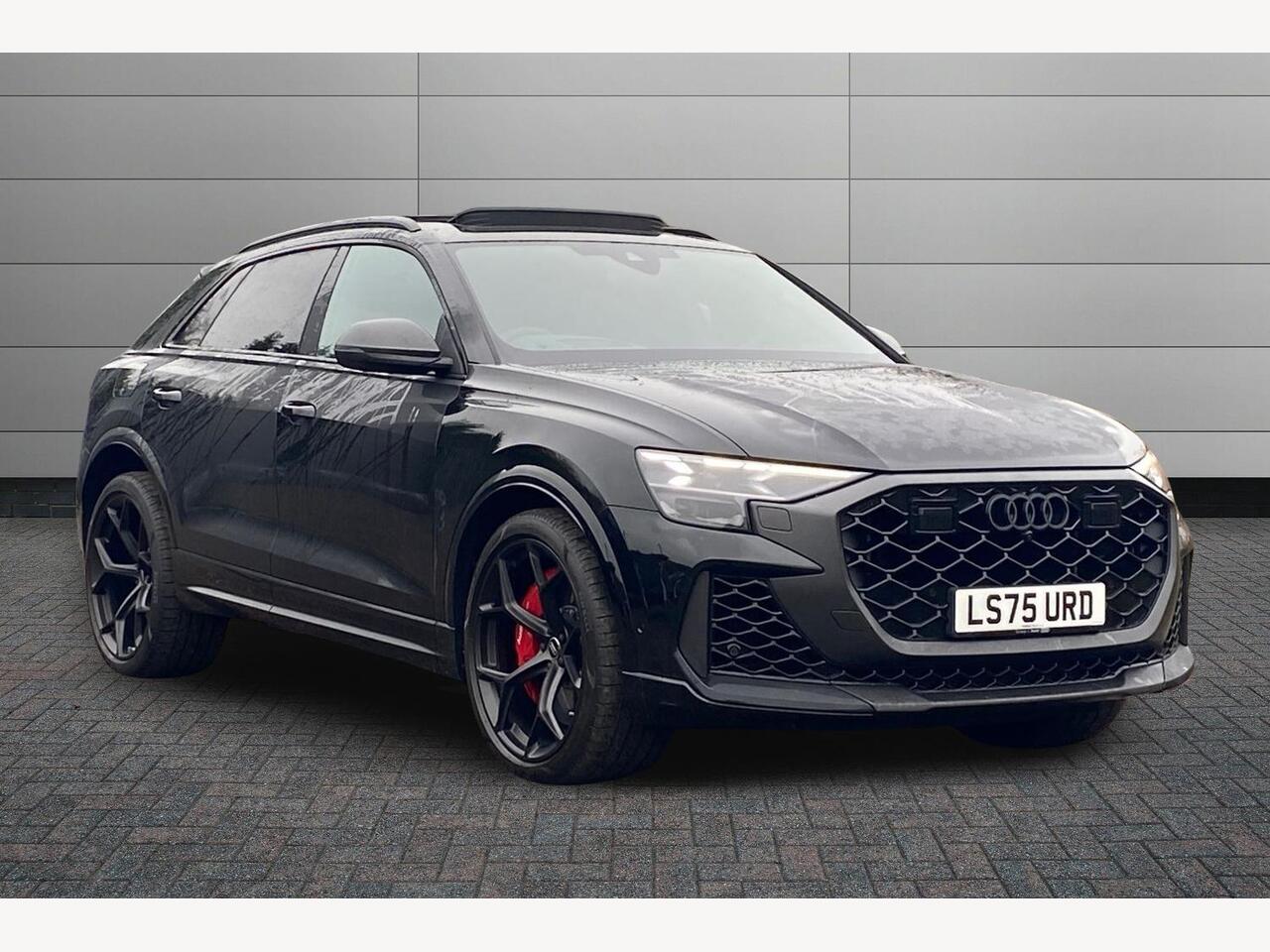 Main listing image - Audi RS Q8