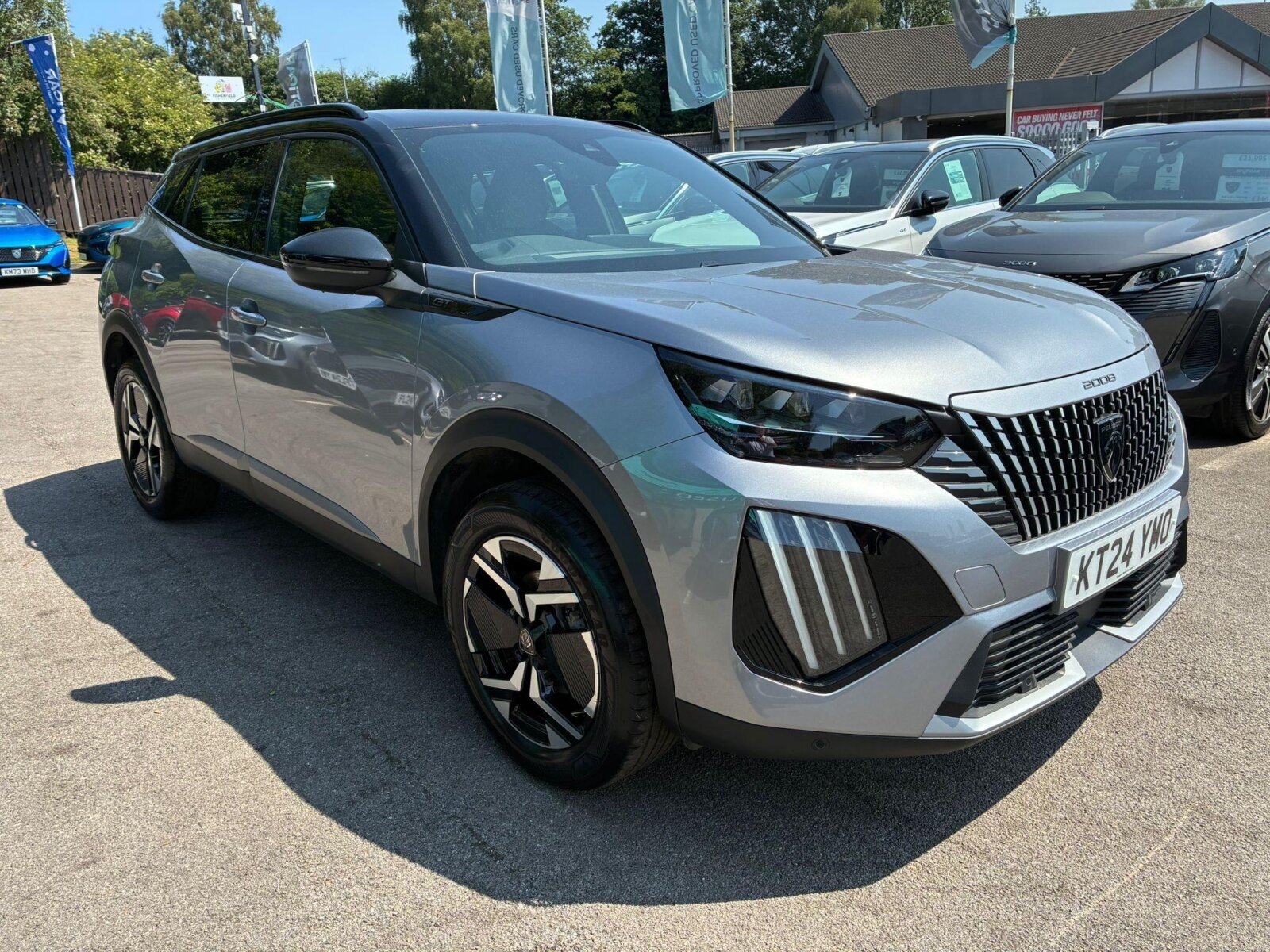 Main listing image - Peugeot 2008