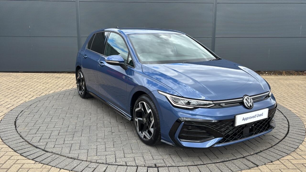 Main listing image - Volkswagen Golf